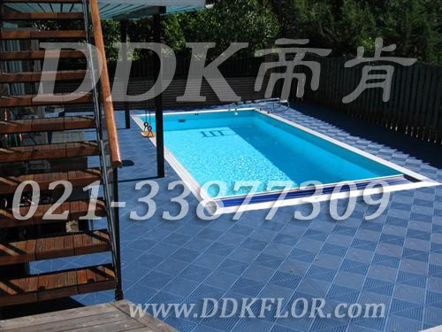 淺藍色平滑表面（2）_泳池周邊地面地墊樣板圖片,帝肯(DDK)_9013（Piz|廣場）效果圖，泳池地膠,泳池防滑地墊,泳池防滑地毯,游泳池防滑墊,游泳池防滑地膠,游泳池地墊