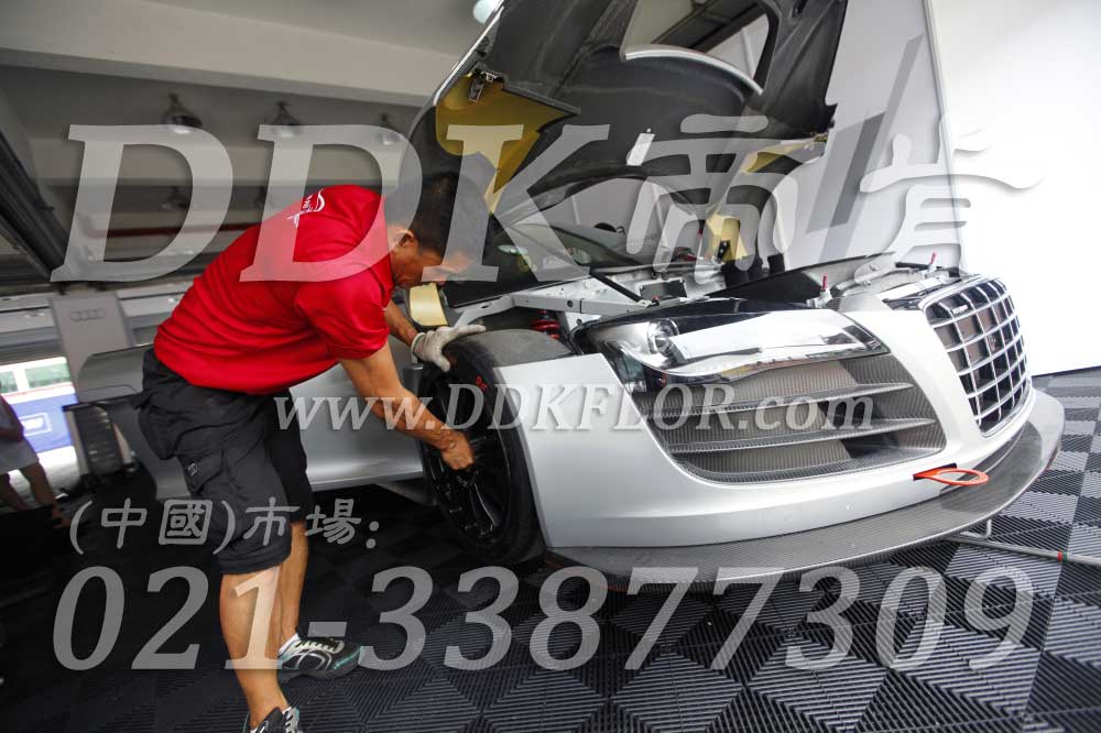 12F1珠海站汽車維護區專用黑色抗壓地板樣板圖片,帝肯(DDK)_8100_6008（賽車P房帳篷地板）效果圖，帳篷地膠