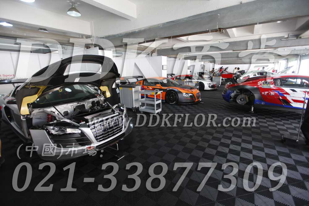 8-F1珠海站汽車維護區專用黑色抗壓地板樣板圖片,帝肯(DDK)_8100_6008（賽車P房帳篷地板）效果圖，帳篷地膠