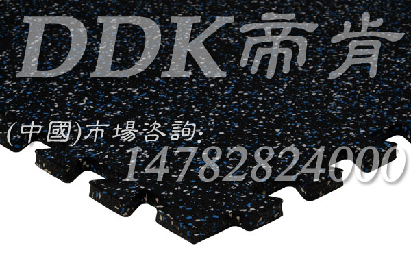 【齒扣式健身房自由力量區橡膠地墊】藍白碎點齒扣式健身房橡膠墊樣板圖片,帝肯(DDK)_S3020_P500（Niki|耐柯）效果圖，健身房地墊